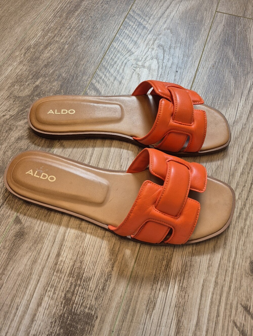 Aldo Women's Beach Resortwear Orange Leather Elenaa Flat Geometric Sandal Size 9